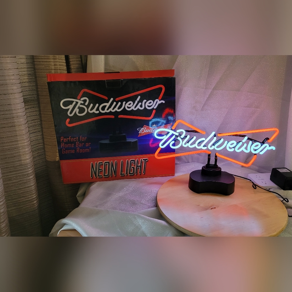 BUDWEISER Beer NEON GAS Light Bar Pub Sign Light Red Bow Tie